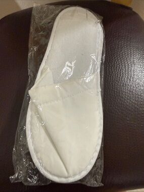 White Women’s Slip-On Spa Slippers